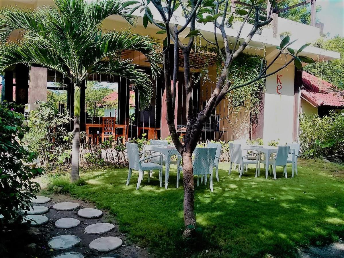 Batu Ampar Menjangan Hotel Banyuwedang Exterior photo